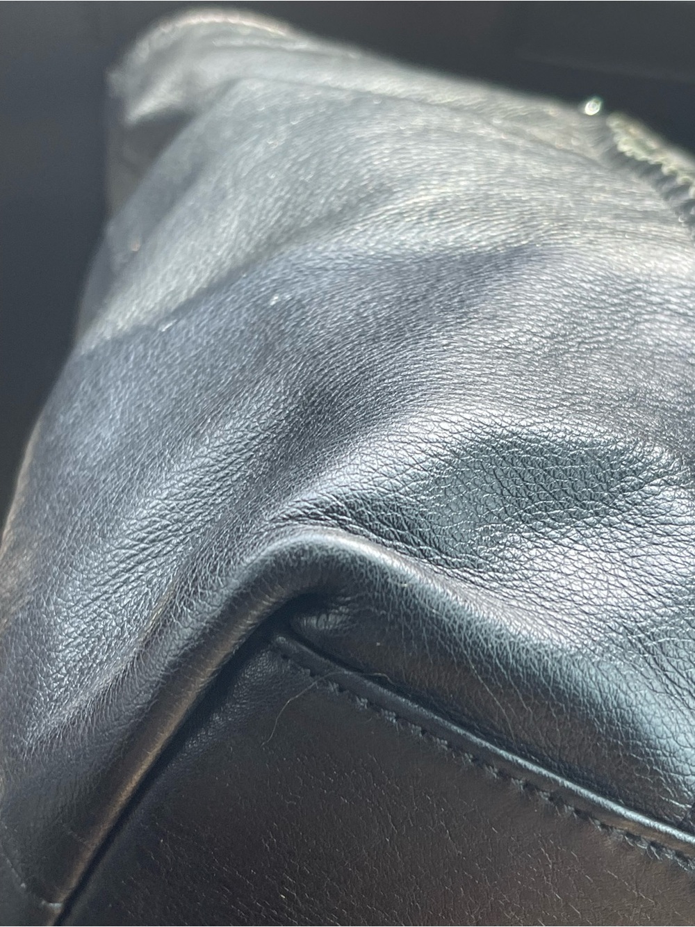 CHANEL Black Leather Quilted Chain-Handle Shoulder Bag - Picture 6 of 8